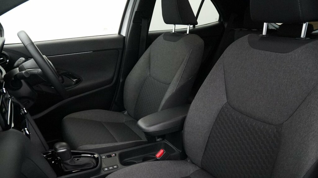 Toyota Yaris Cross 1.5 Hybrid 130 Gr Sport Cvt White #30
