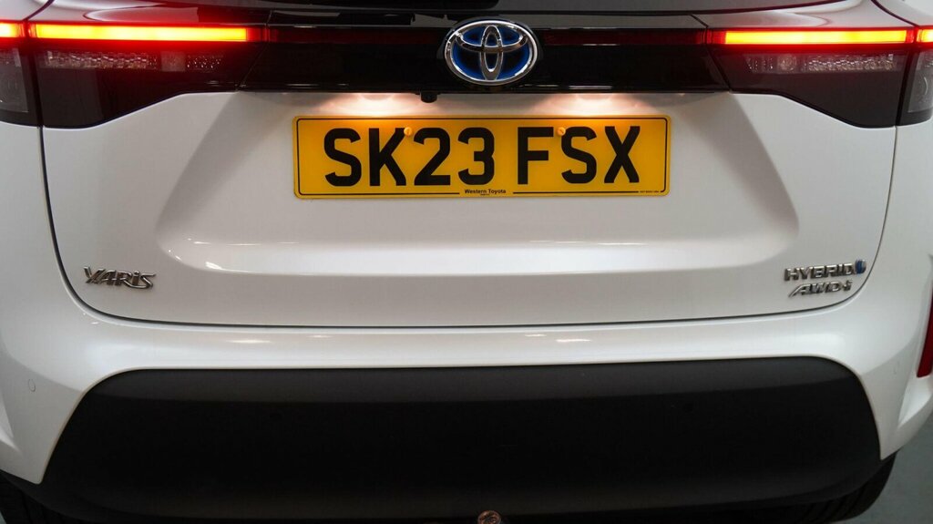 Toyota Yaris Cross 1.5 Vvt-h Excel E-cvt Awd Euro 6 Ss White #5