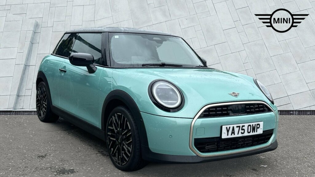 Mini Hatch 1.5C Exclusive Hatchback Steptronic Eur YA75OWP Green #2