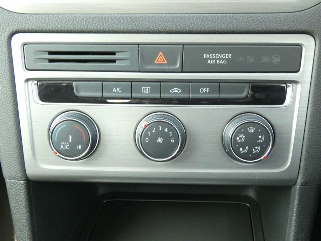 Volkswagen Golf SV Tdi Bluemotion Tech Gt Grey #23