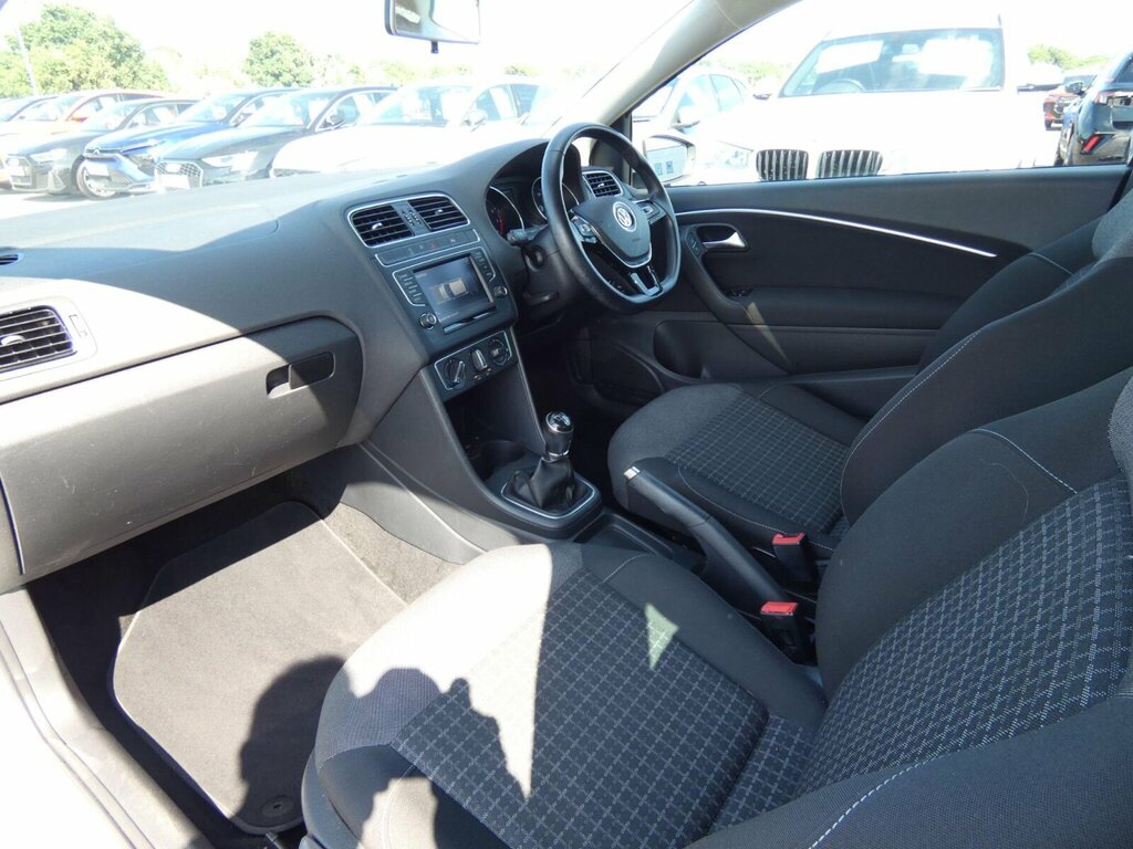 Volkswagen Polo 1.2 Tsi Bluemotion Tech Match Euro 6 Ss White #2