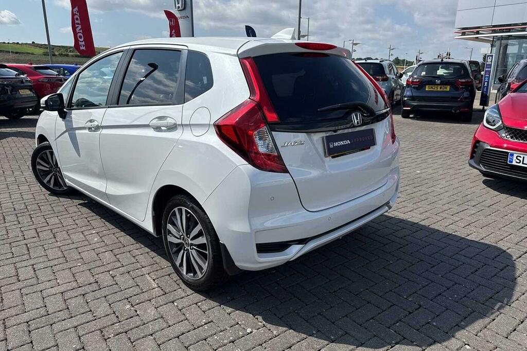 Honda Jazz 1.3 I-vtec Ex Navi SM69VXN White #3