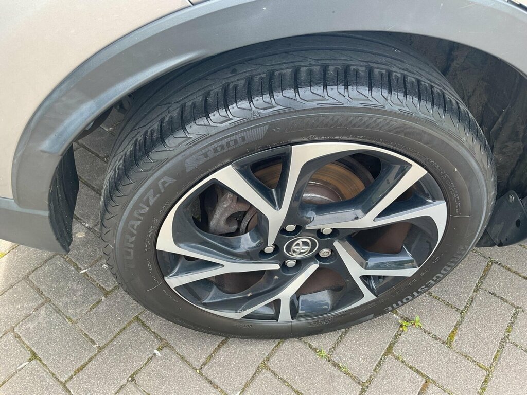 Toyota C-Hr Hybrid 1.8 122Bhp Dynamic Crossover 5-Dr Grey #22