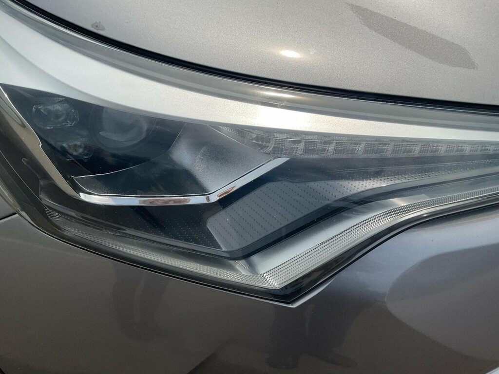 Toyota C-Hr Hybrid 1.8 122Bhp Dynamic Crossover 5-Dr Grey #37