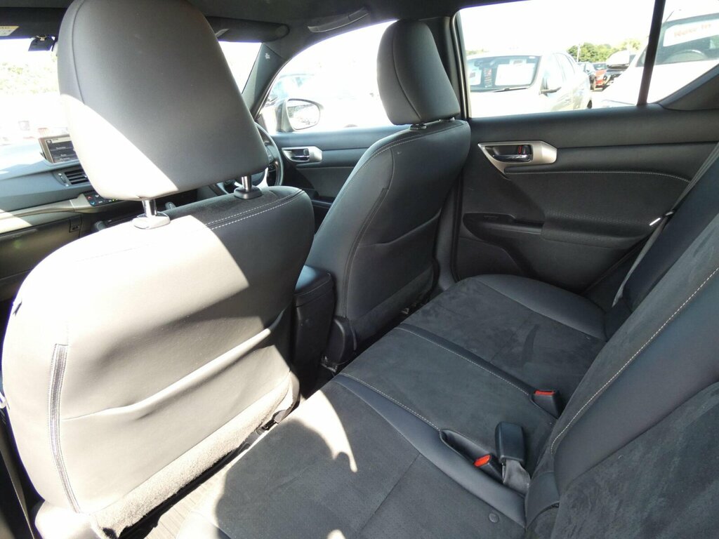 Lexus CT 200H White #17