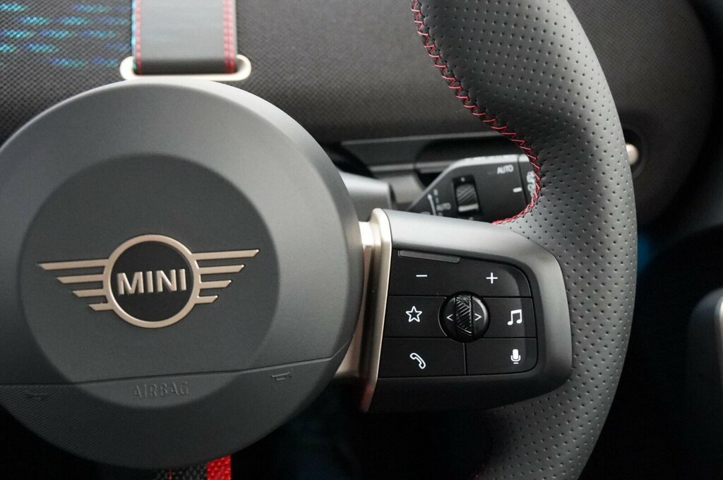 Mini Aceman J05 Mini John Cooper Works ST26RBF White #25