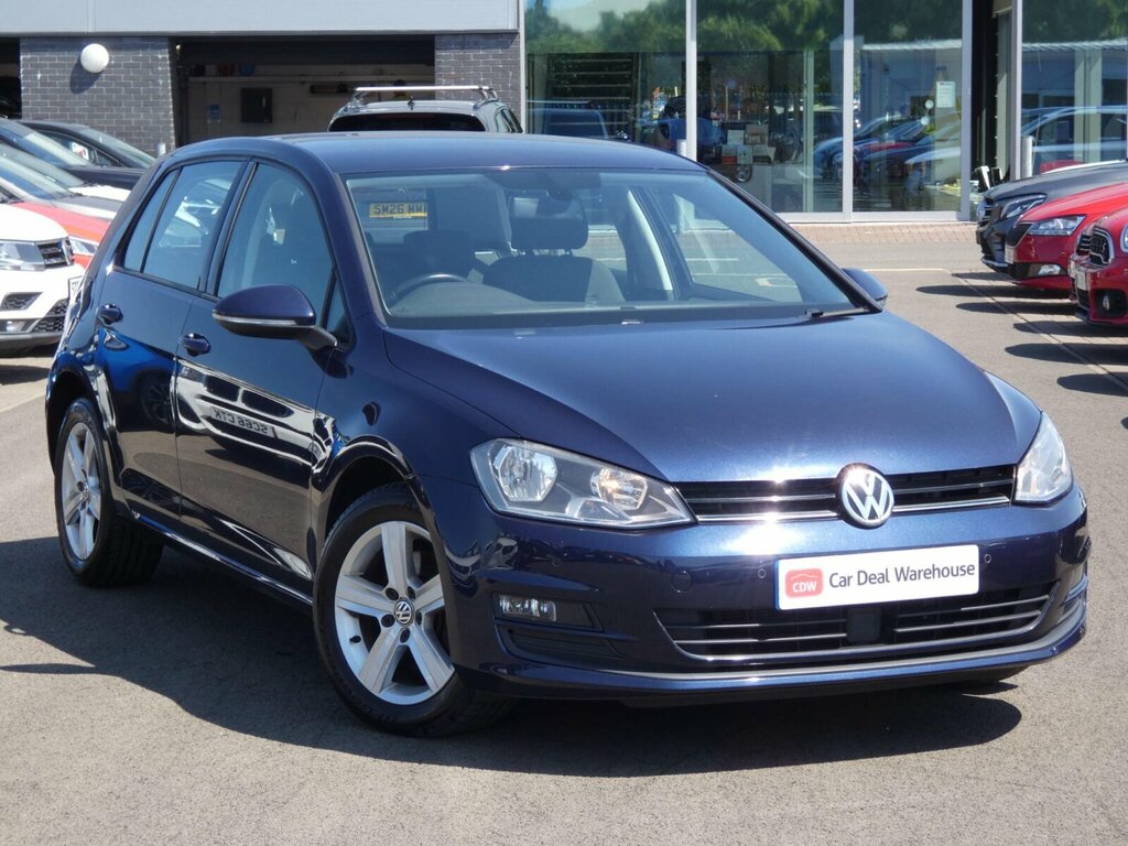 Volkswagen Golf Hatchback Red #1