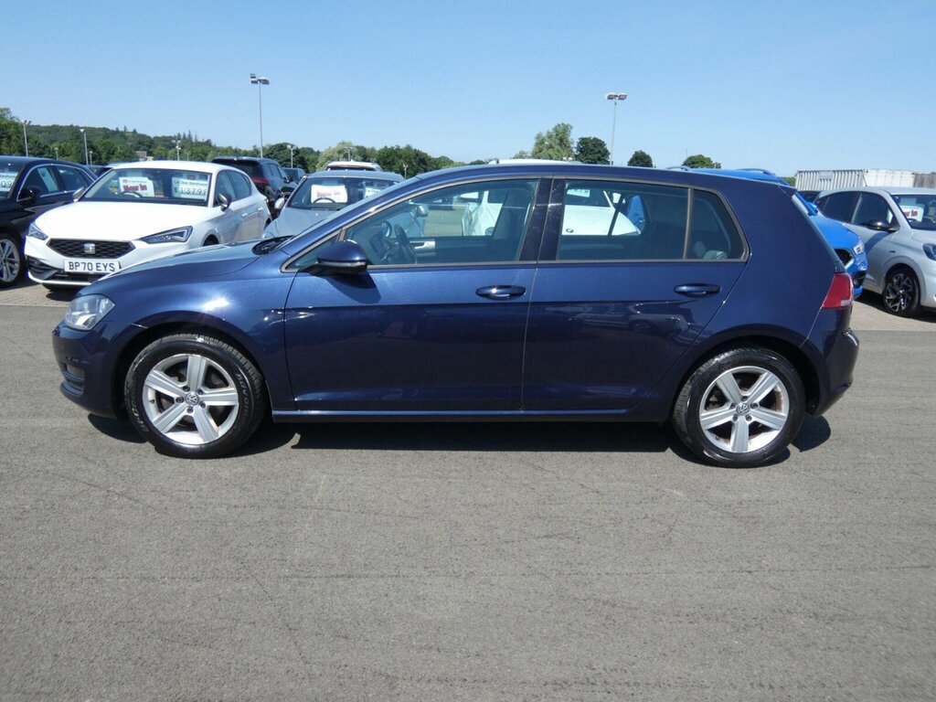 Volkswagen Golf Hatchback Red #4