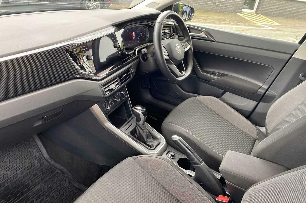 Volkswagen Polo 1.0 Tsi Life Dsg Black #2
