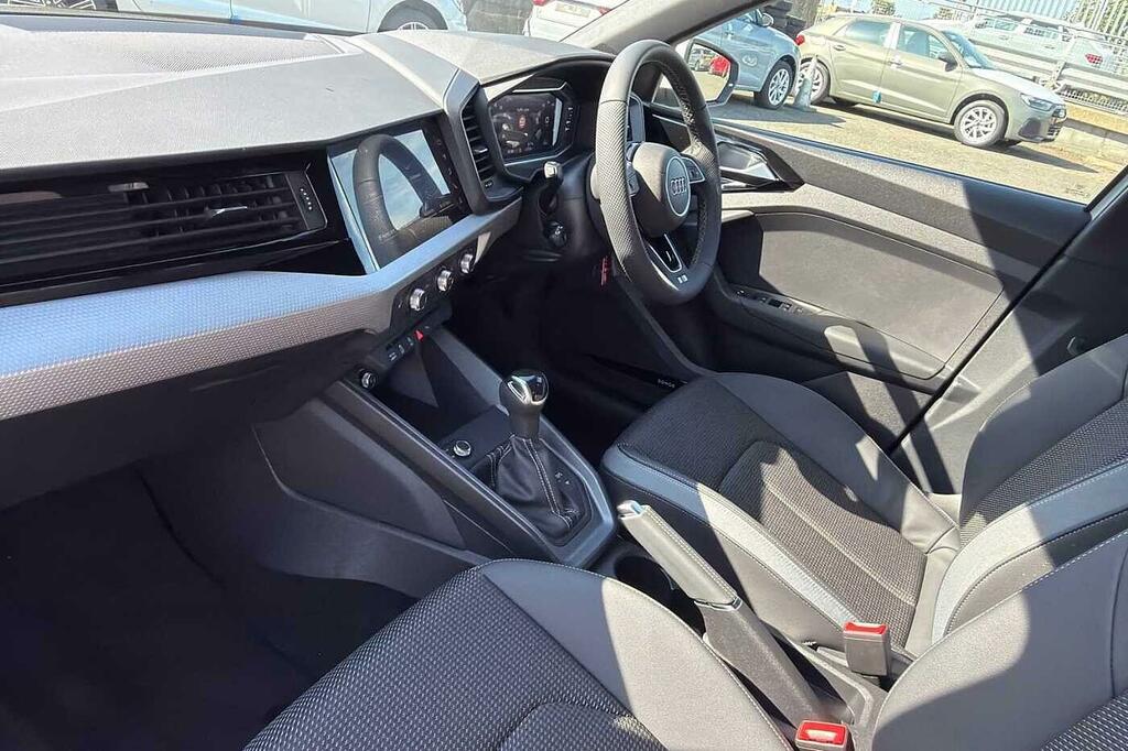 Audi A1 S Line 35 Tfsi 150 Ps S Tronic SM26ERJ White #2