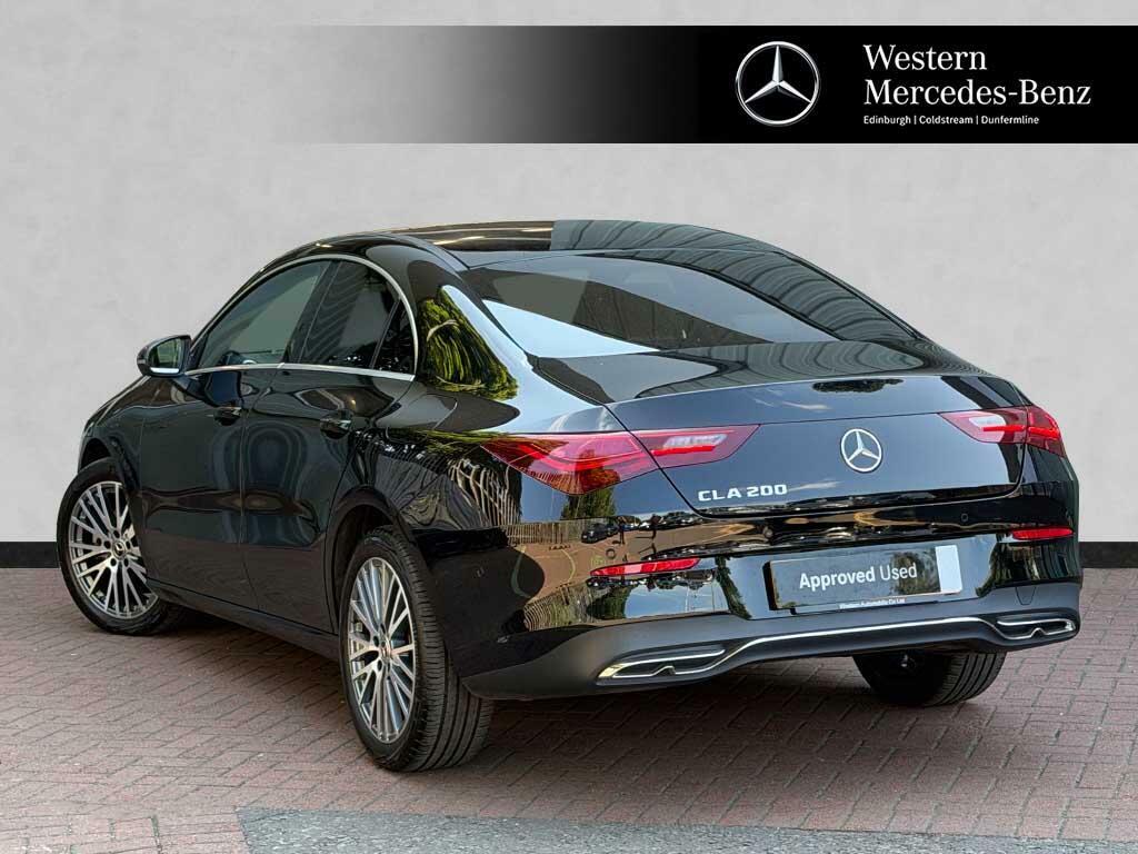 Mercedes-Benz CLA Class Cla 200 Sport Executive Black #2