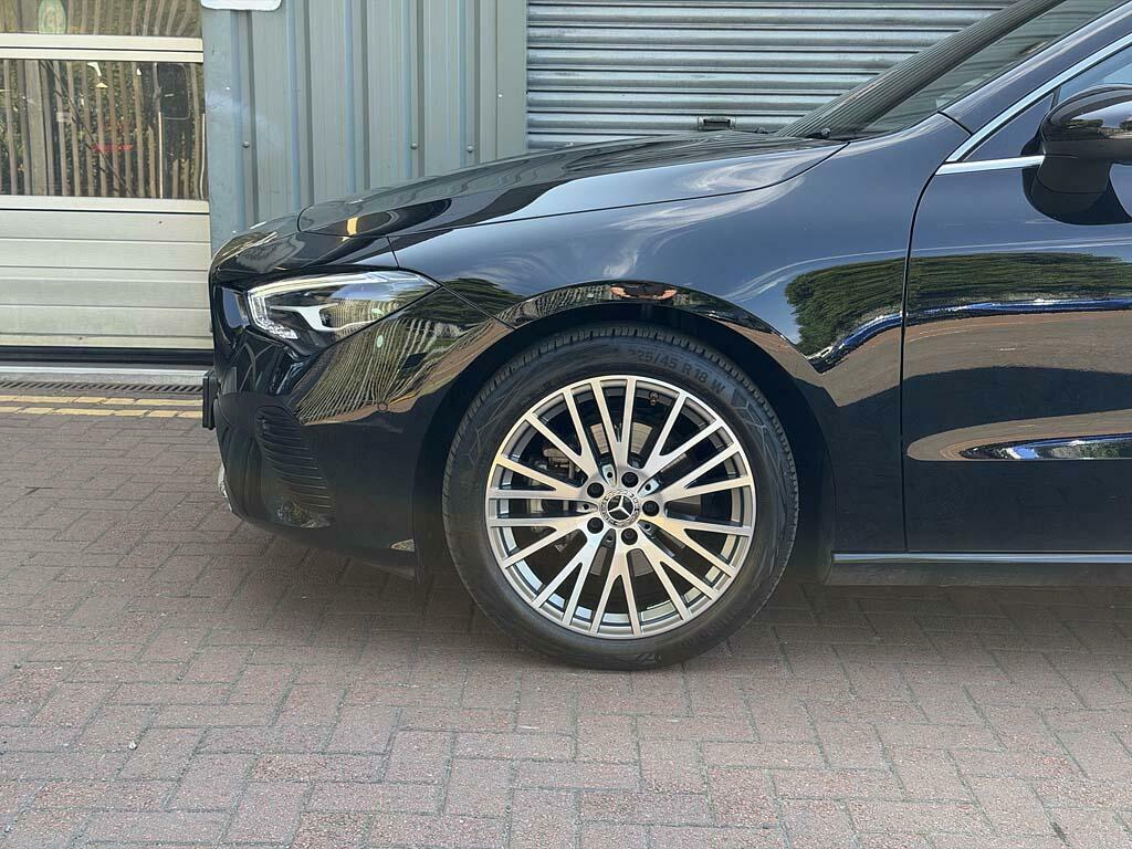 Mercedes-Benz CLA Class Cla 200 Sport Executive Black #6