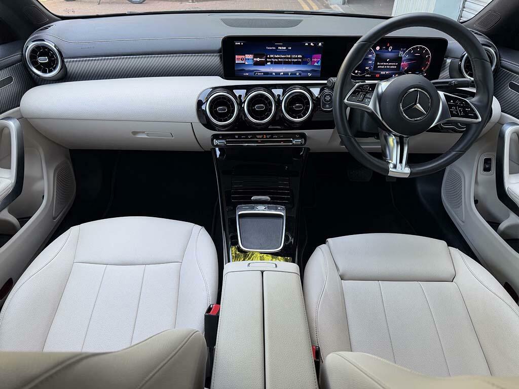 Mercedes-Benz CLA Class Cla 200 Sport Executive Black #5