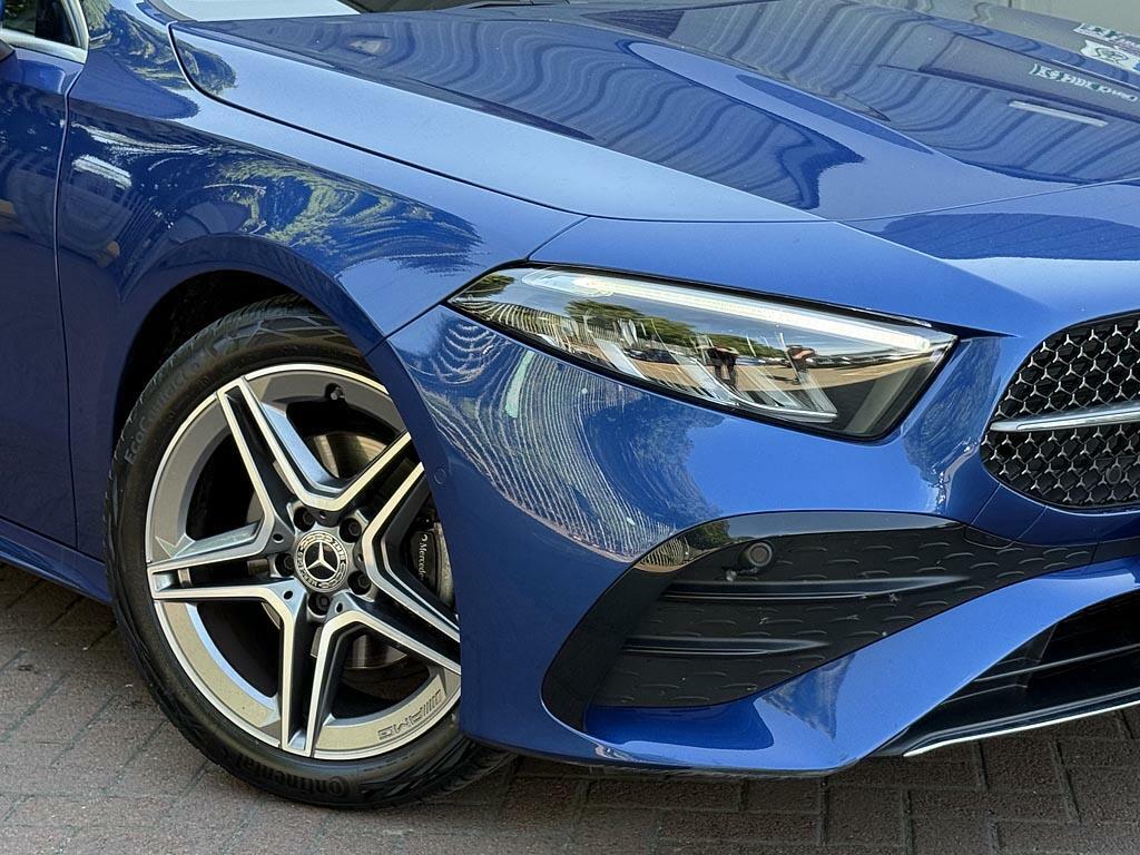 Mercedes-Benz A Class Hatchback Black #28