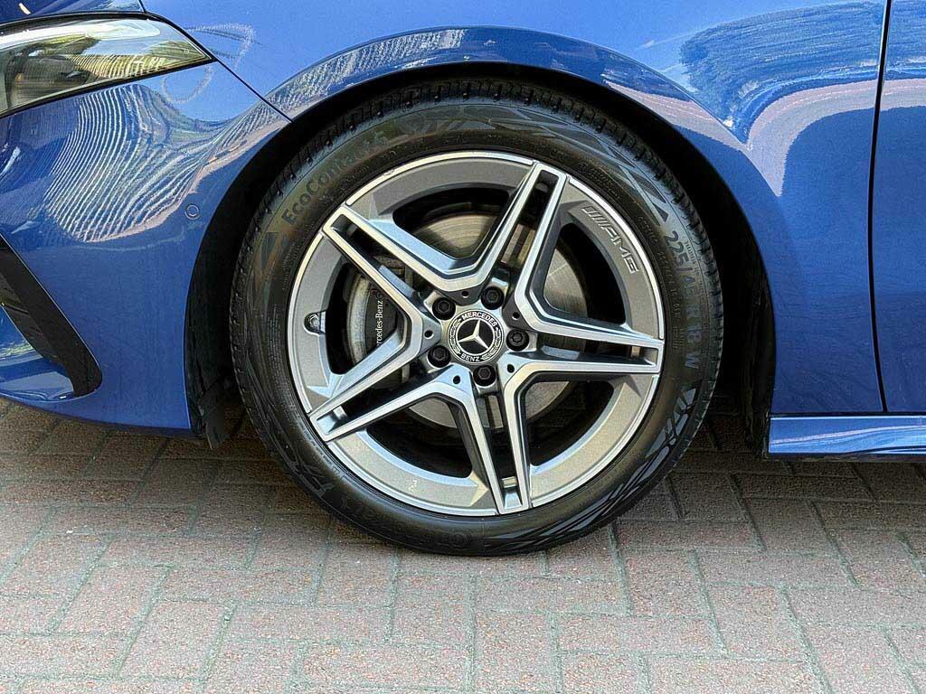 Mercedes-Benz A Class Hatchback Black #6