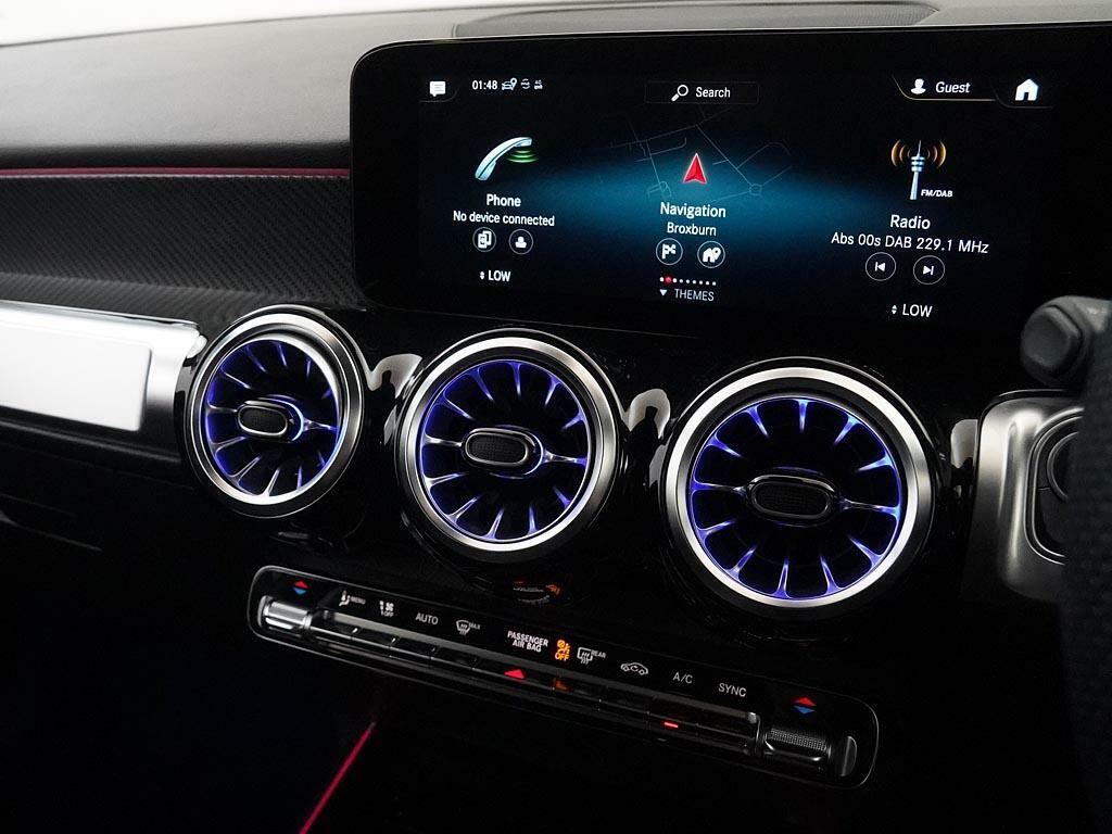 Mercedes-Benz GLB Class Suv Black #26