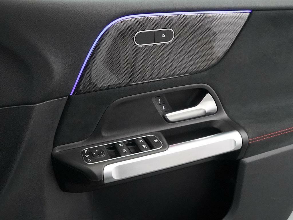 Mercedes-Benz GLB Class Suv Black #35