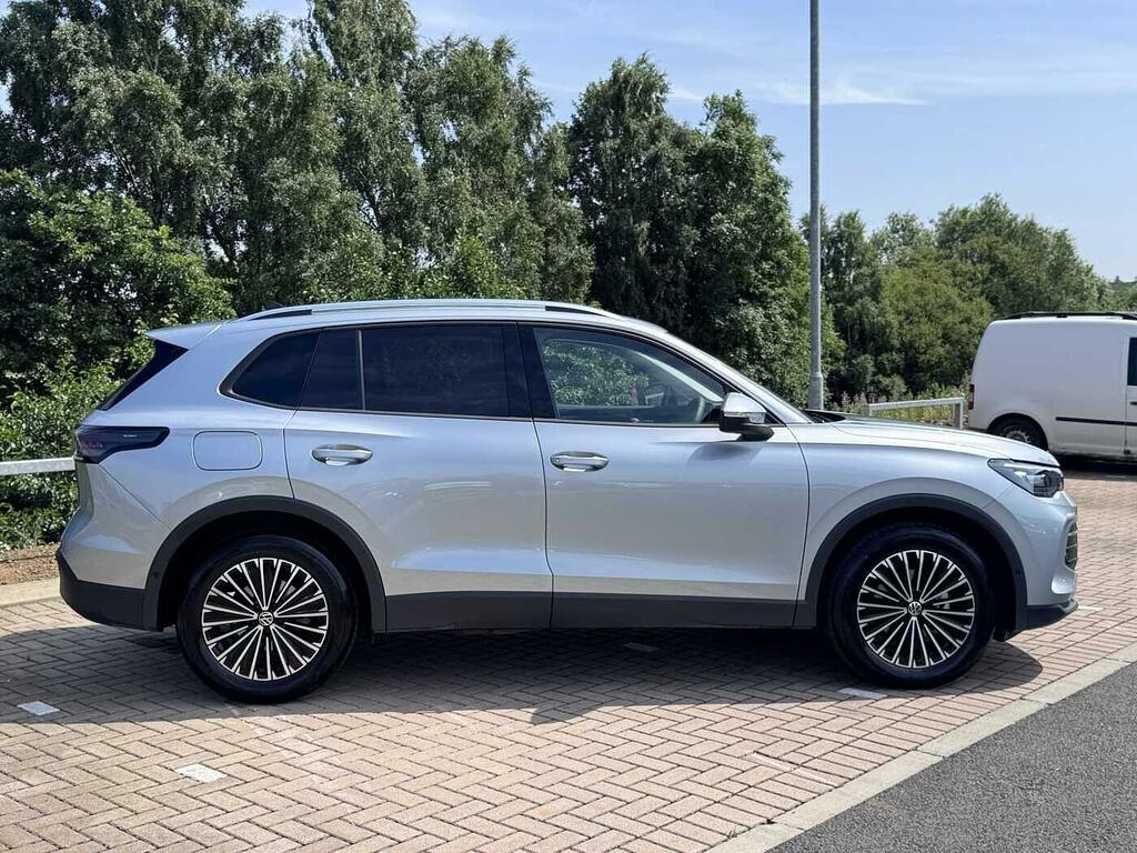 Volkswagen Tiguan 1.5 Etsi 150 Match Dsg Silver #4