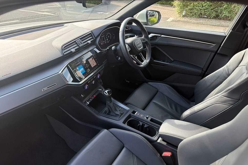 Audi Q3 S Line 35 Tfsi 150 Ps S Tronic Silver #2
