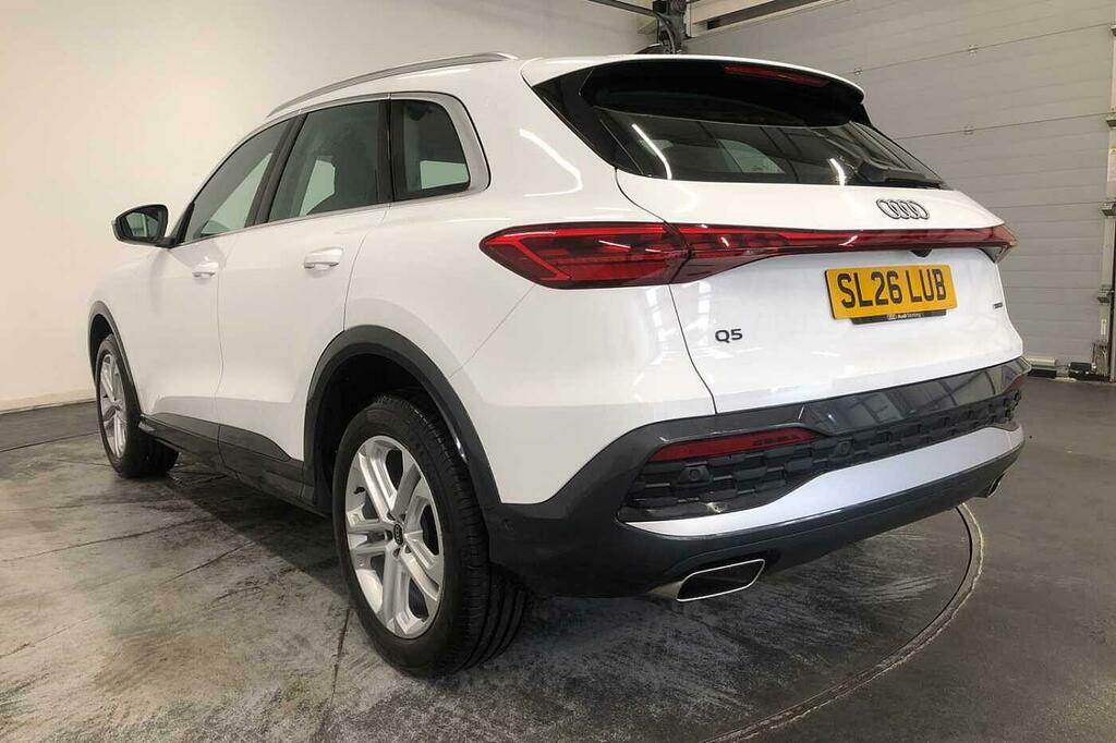 Audi Q5 Suv Sport Tfsi Quattro 204 Ps S Tronic White #3