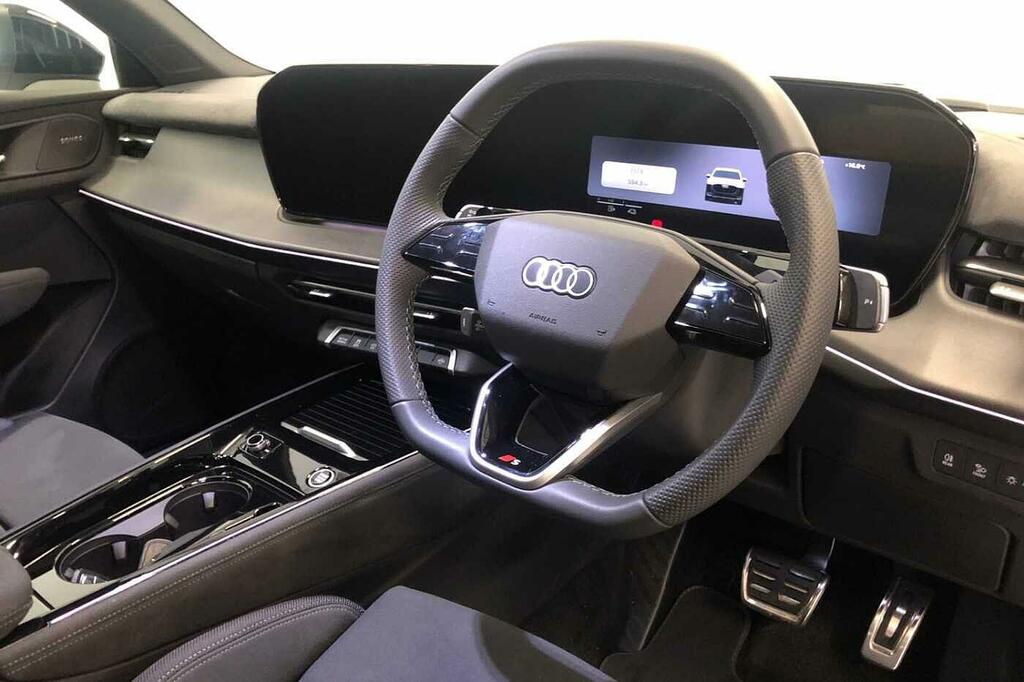 Audi Q3 Suv Edition 1 E-hybrid 272 Ps S Tronic White #6