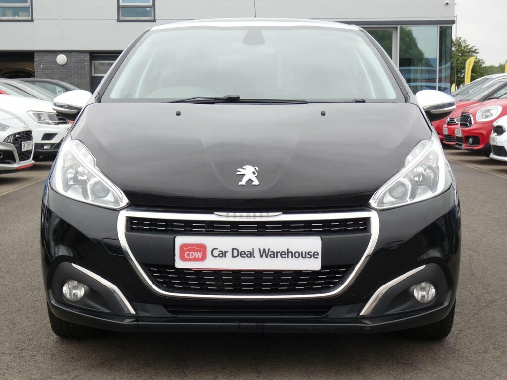Peugeot 208 Black #7