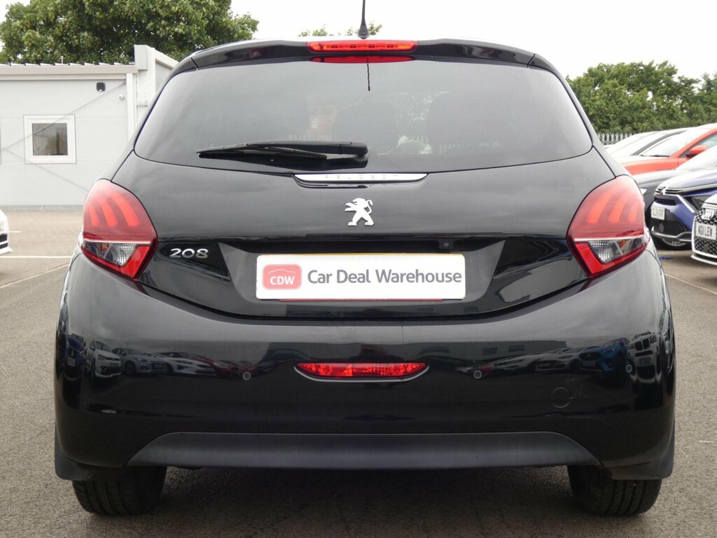Peugeot 208 Black #11