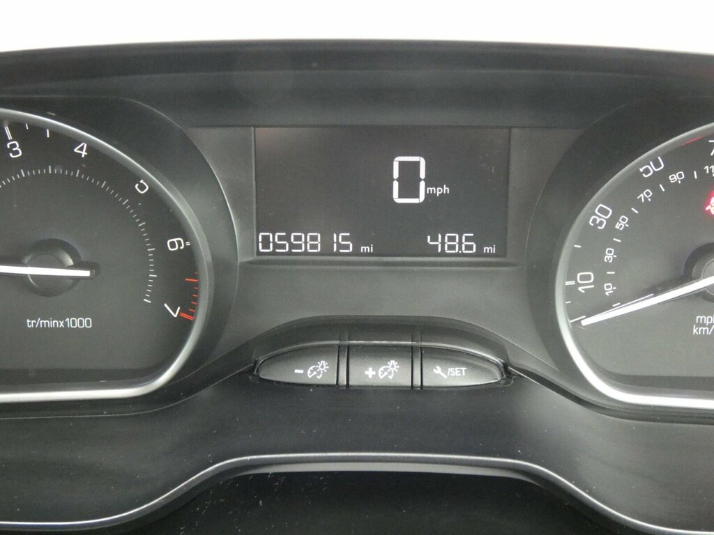 Peugeot 208 Black #30