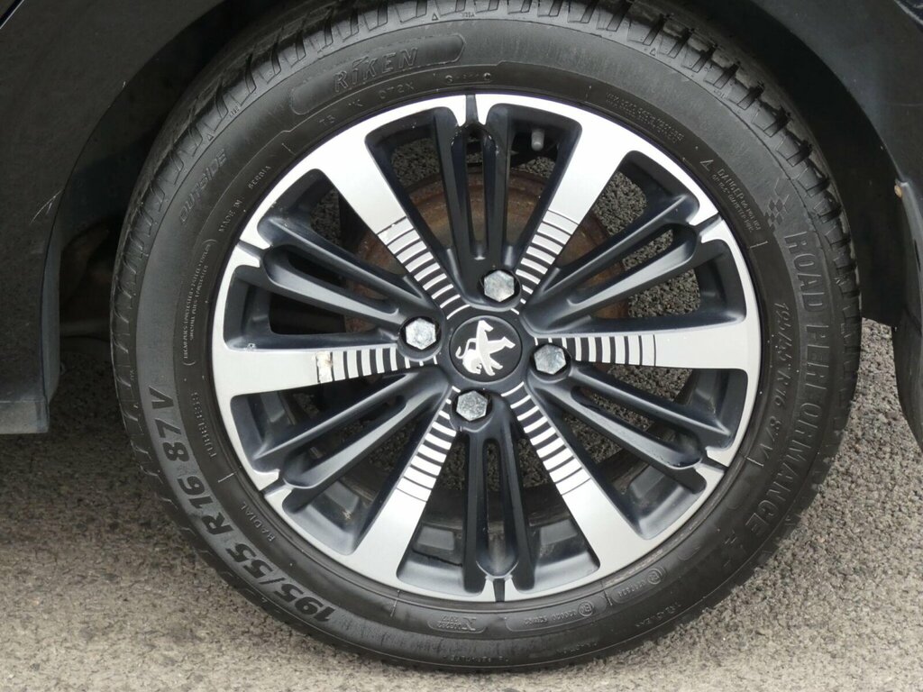 Peugeot 208 Black #27