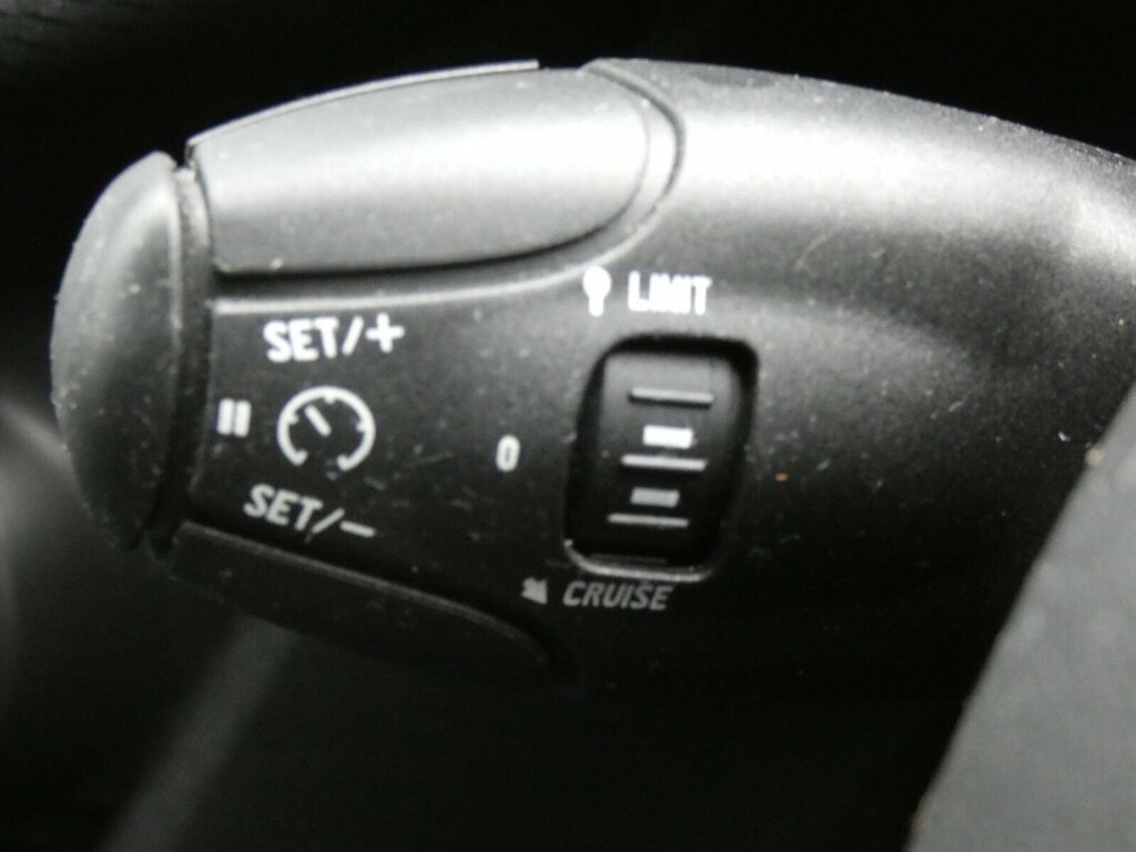 Peugeot 208 Black #21