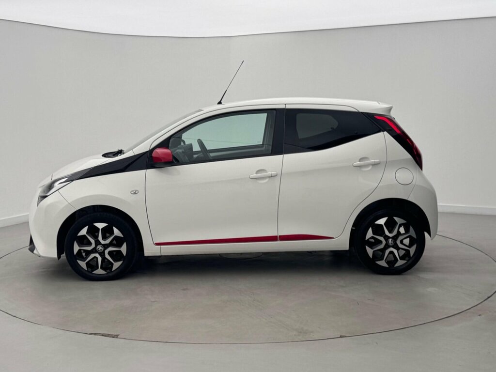 Toyota Aygo 1.0 Vvt-i X-trend Euro 6 White #3