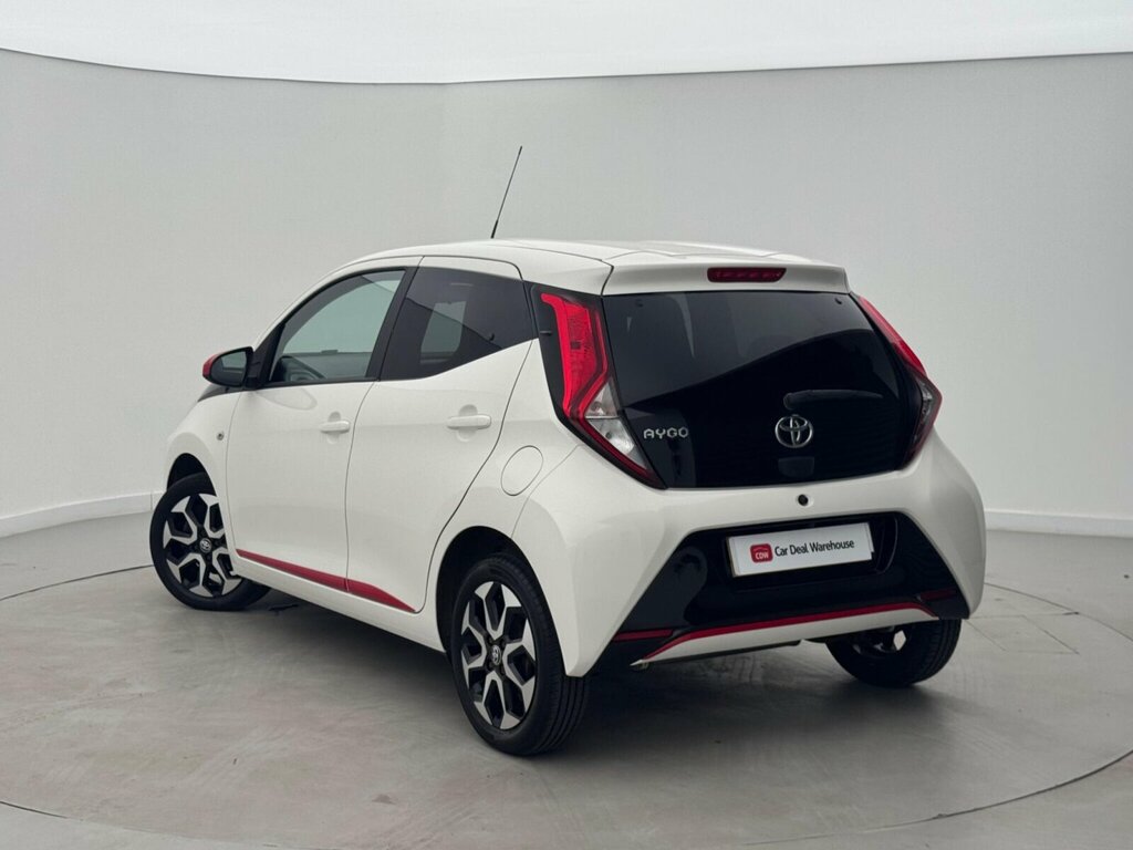 Toyota Aygo 1.0 Vvt-i X-trend Euro 6 White #2