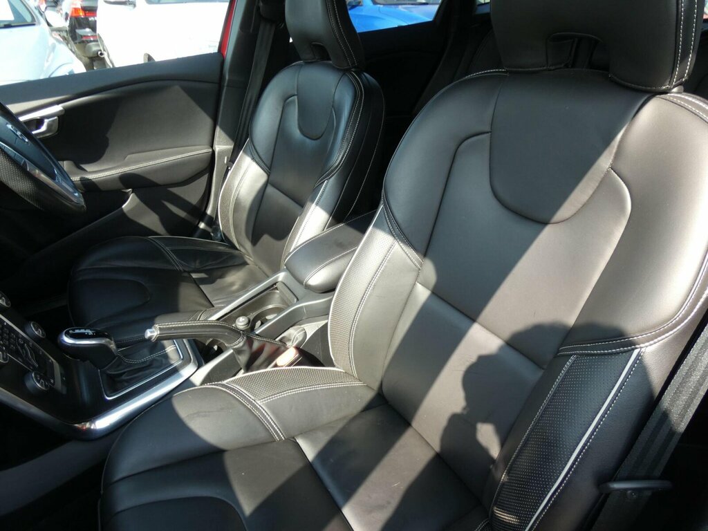 Volvo V40 Hatchback Blue #33