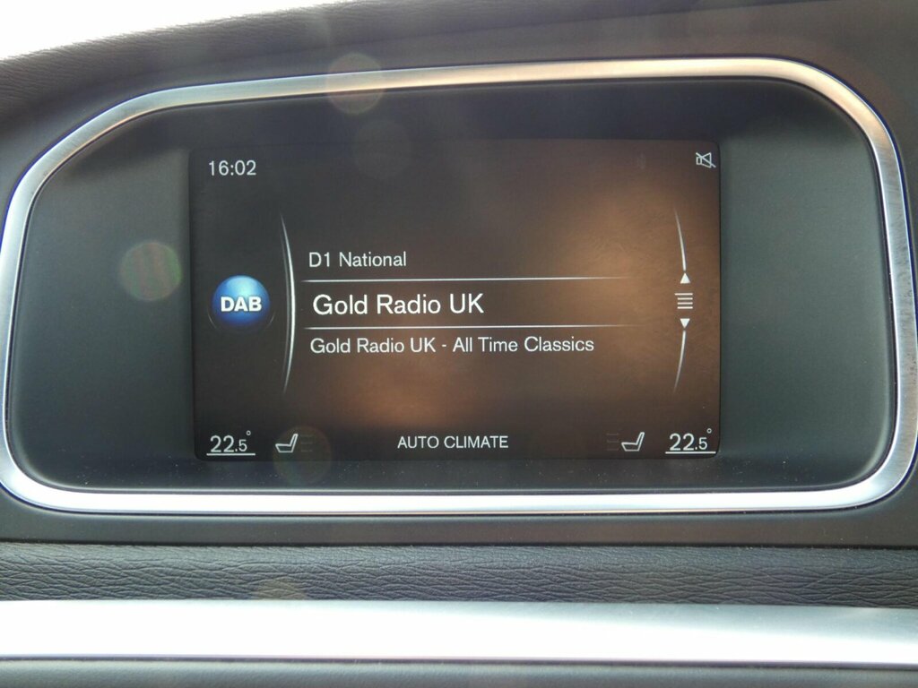 Volvo V40 Hatchback Blue #26