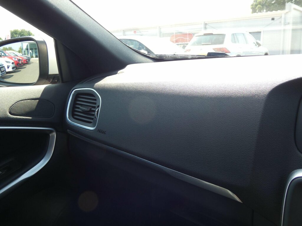 Volvo V40 Hatchback Blue #14