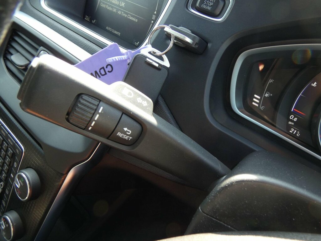 Volvo V40 Hatchback Blue #21