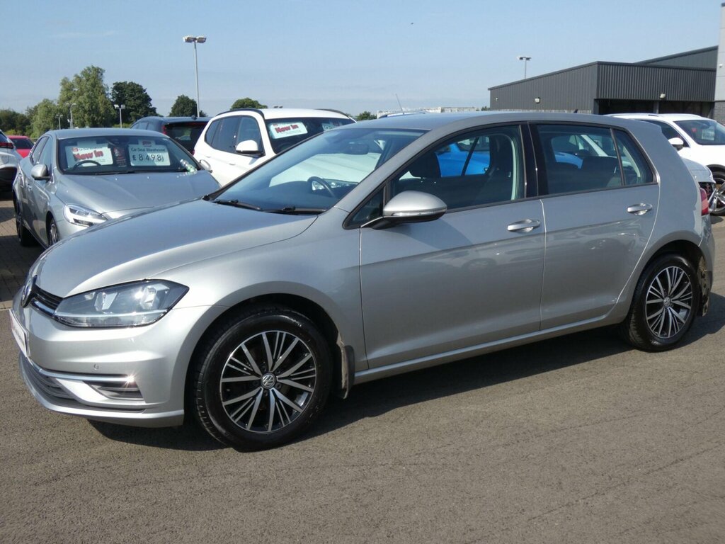 Volkswagen Golf Black #8