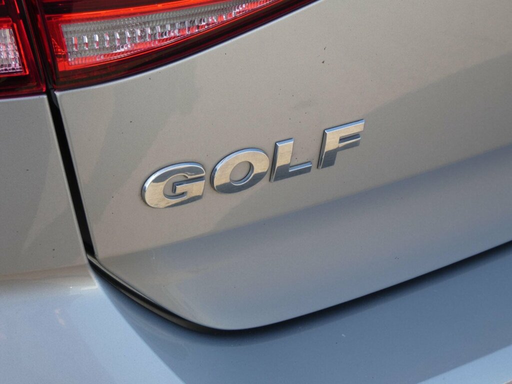 Volkswagen Golf Black #34