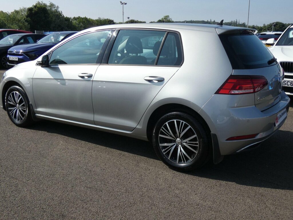 Volkswagen Golf Black #9
