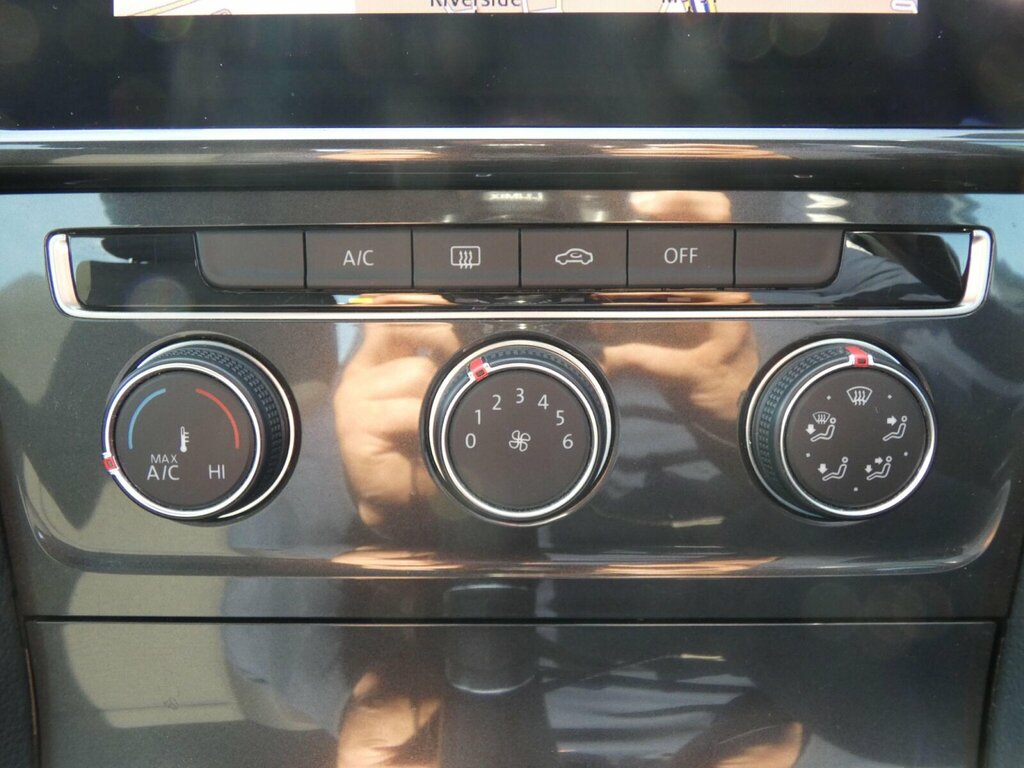 Volkswagen Golf Black #19