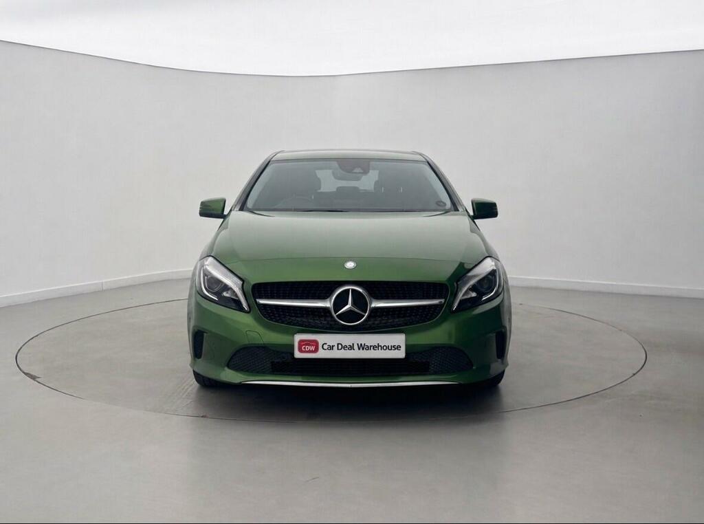 Mercedes-Benz A Class 2.1 A200d Sport Premium 7G-dct Euro 6 Ss Green #2