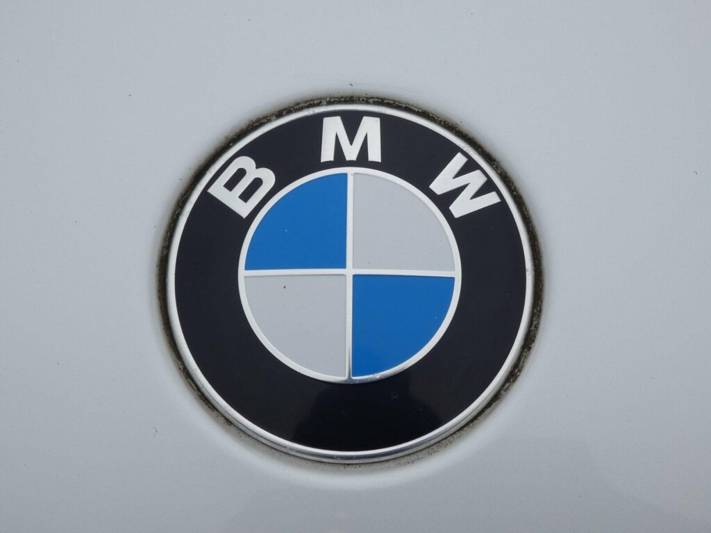 BMW X1  White #38