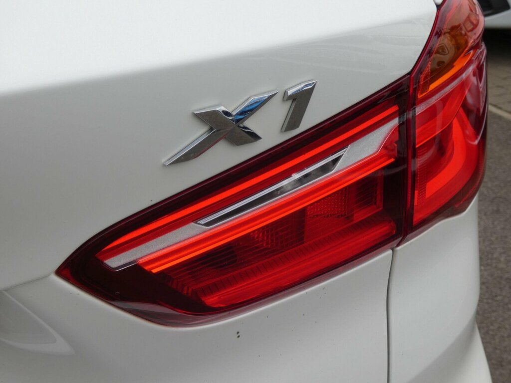 BMW X1  White #35