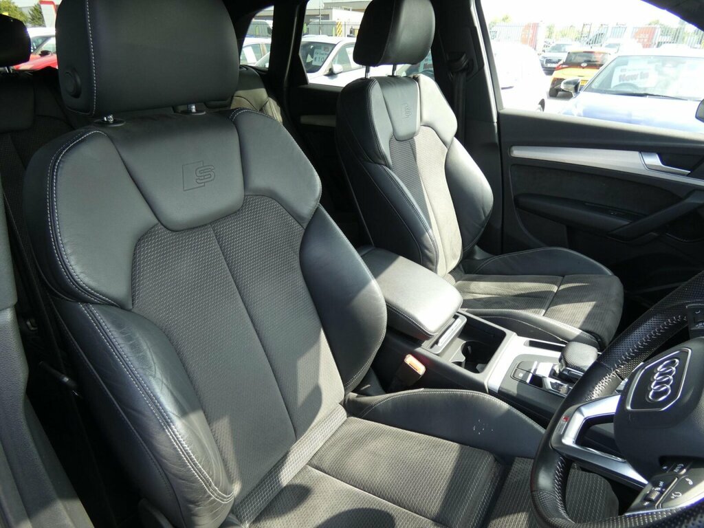 Audi Q5 Sport White #3