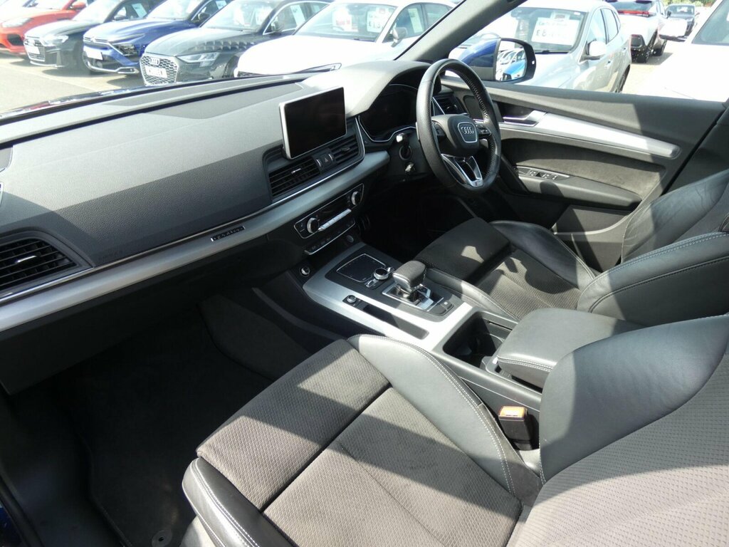 Audi Q5 Sport White #5