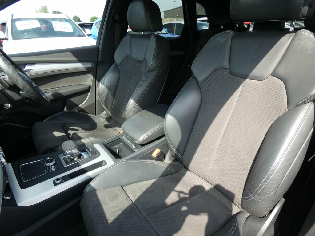 Audi Q5 Sport White #30