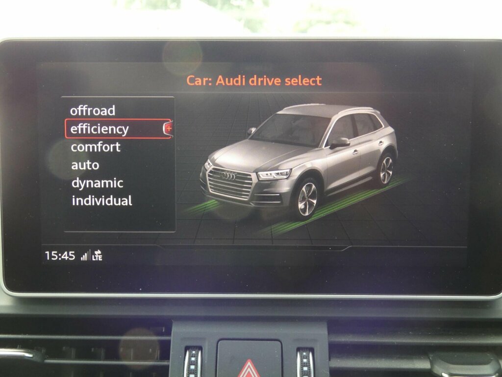 Audi Q5 Sport White #26