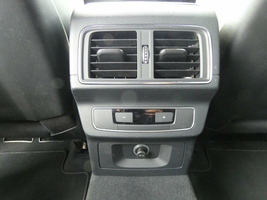 Audi Q5 Sport White #11