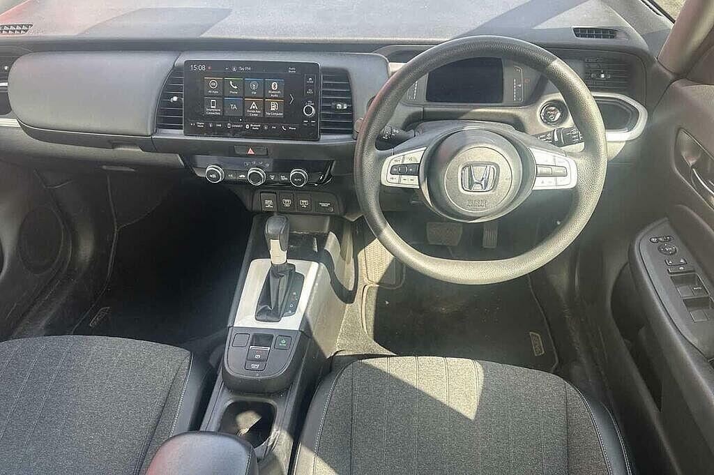 Honda Jazz 1.5 I-mmd Hybrid Sr Ecvt White #4