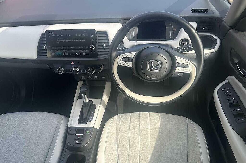 Honda Jazz 1.5 I-mmd Hybrid Ex Ecvt Black #4